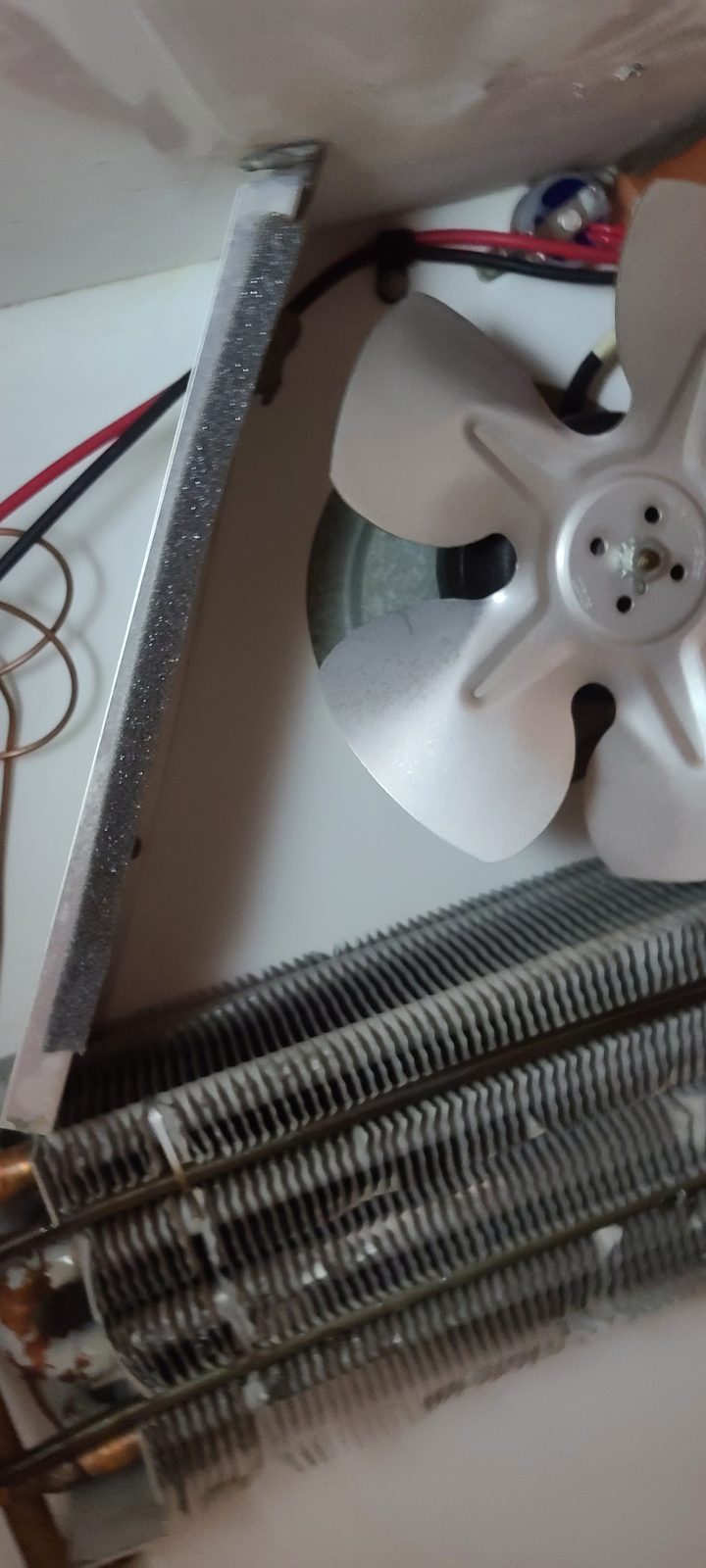 Refrigerator repair job photo