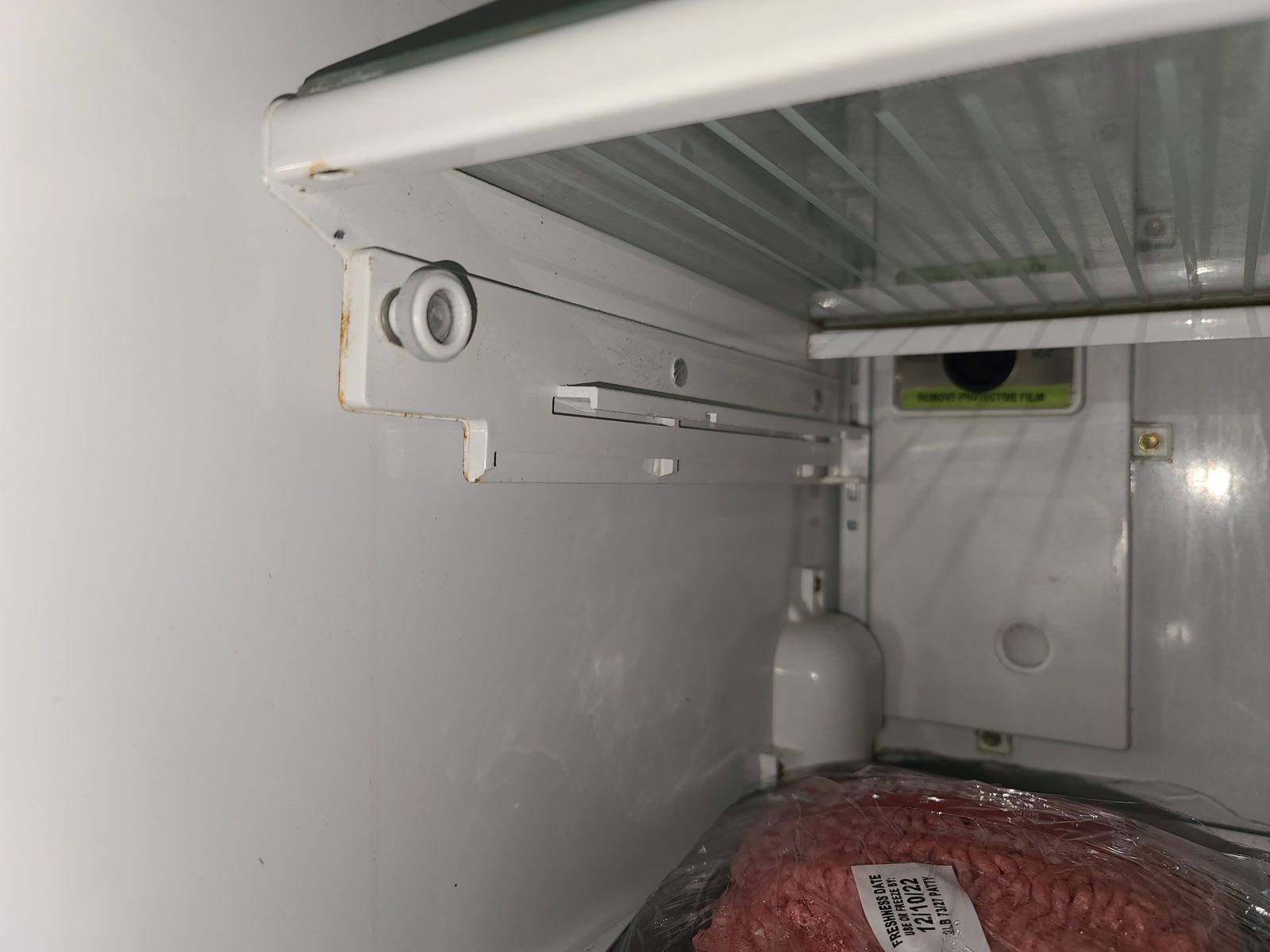 Refrigerator repair job photo